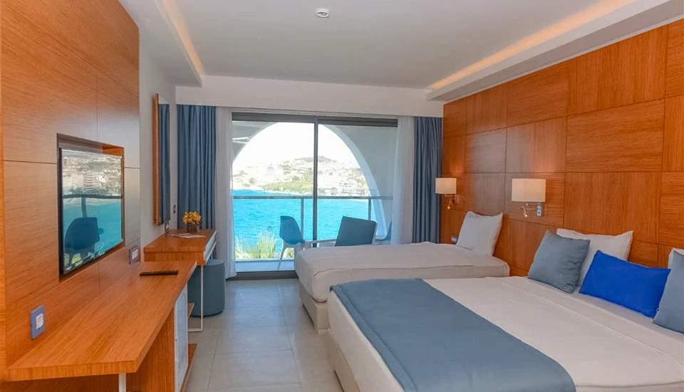 هتل اینفینیتی بای یلکن کوش آداسی